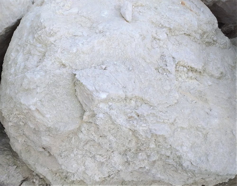 Drm Materiaux Amenagement Exterieur Dans Le Morbihan 56 Vente De Blocs De Quartz Pour Amenagements Exterieurs A Vannes 2